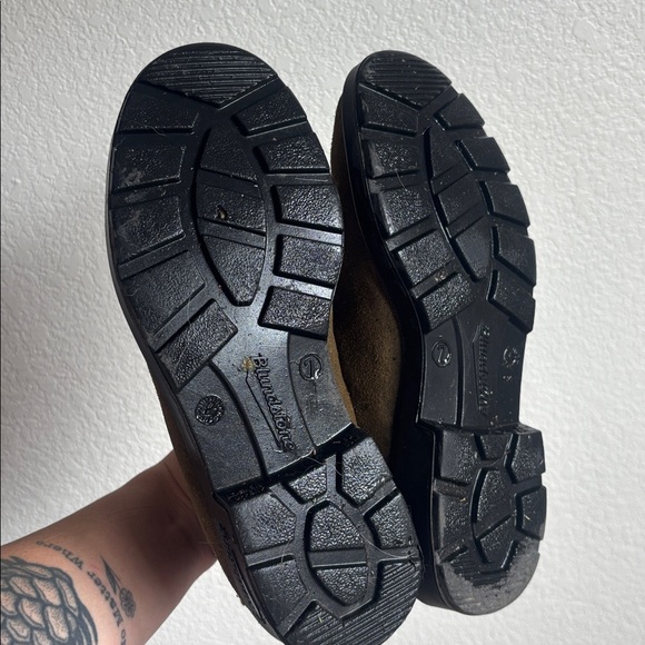 Blundstone Olive Green Chelsea Boots - Picture 3 of 7